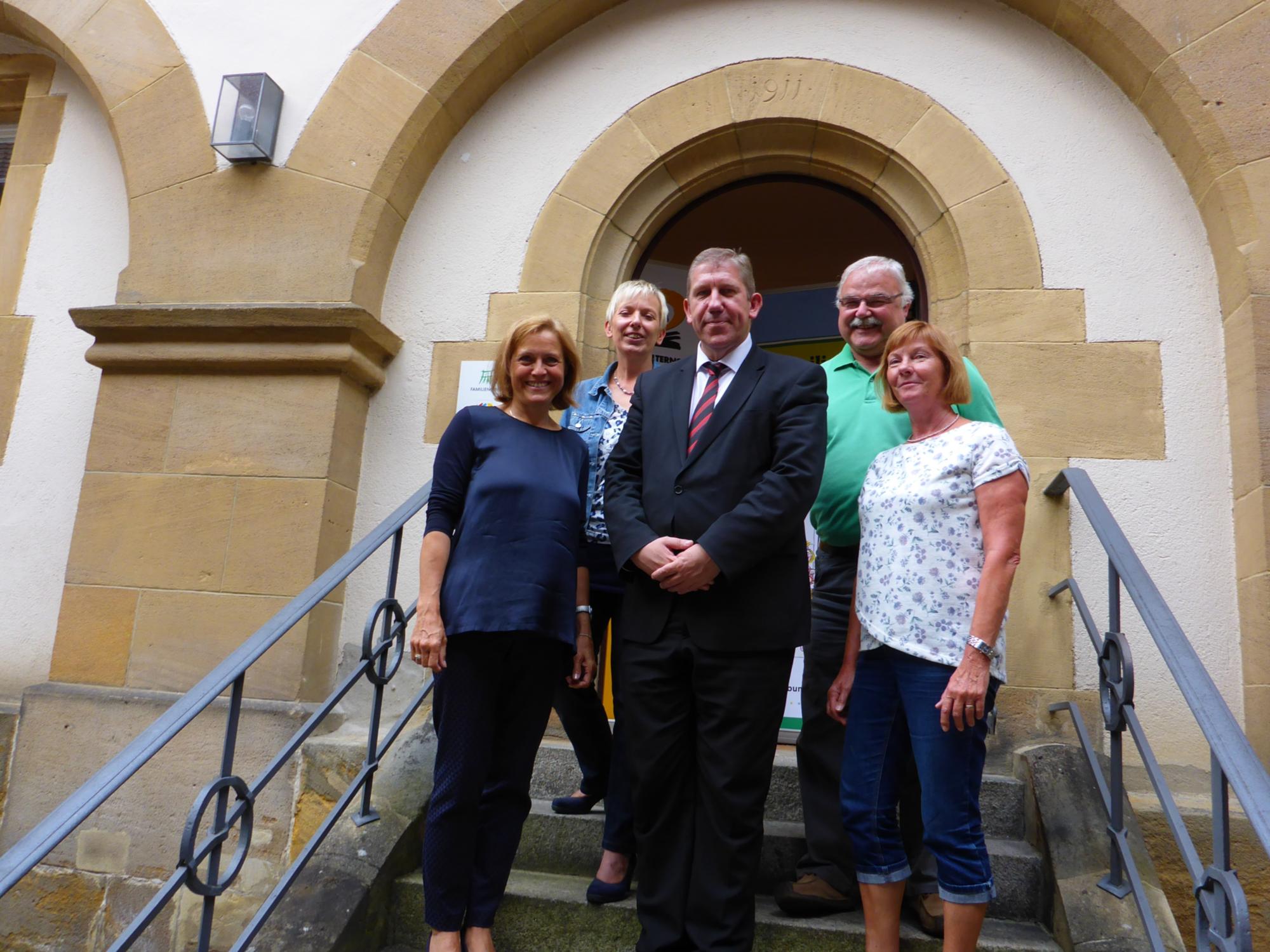 Das Bild zeigt von links: Christiane Kömm (DFR-Vorsitzende), Ursula Knitt, Andreas Schwarz, Josef Weber, Petra Schuckert (KED-Beauftragte)