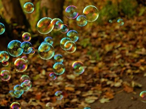 bubbles-g7c850ea28_640 (c) pixabay